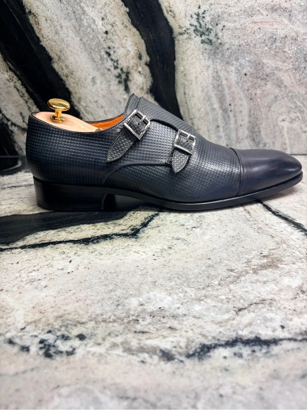 Santoni description exceptional